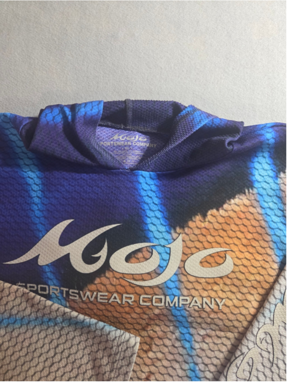Men's Mojo Sportswear Company Hoodie XL Blue Tan Fish Scale Print